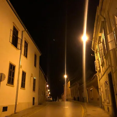 Oliv דירה סופרון